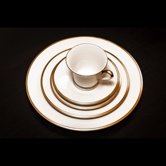Lenox Dining Lenox China Eternal 5 Pc Place Setting 24k Gold Poshmark